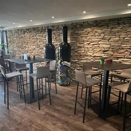 Cave Beetschen Bed & Breakfast